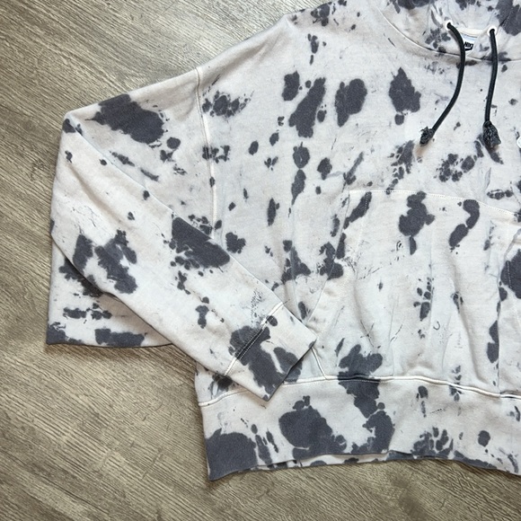 Nike Swoosh Cropped‎ Tie Dye Drawstring Hoodie - Picture 5 of 7